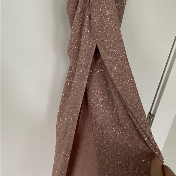 Windsor Zara Mango Nude Bronze Rose Metallic Strappy Stretch Formal Gown SKIMS S - Picture 9 of 15